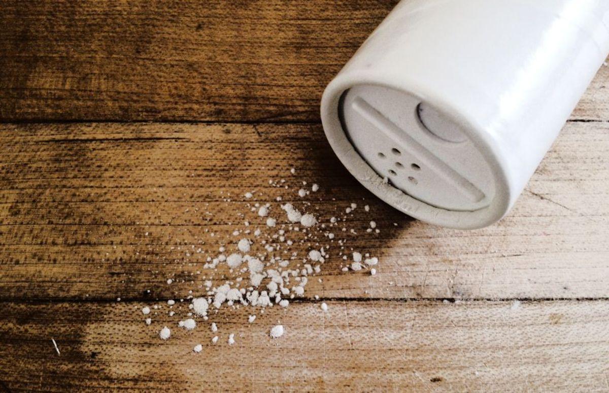 10 Ways To Use Baby Powder You Probably Didn't Know About
