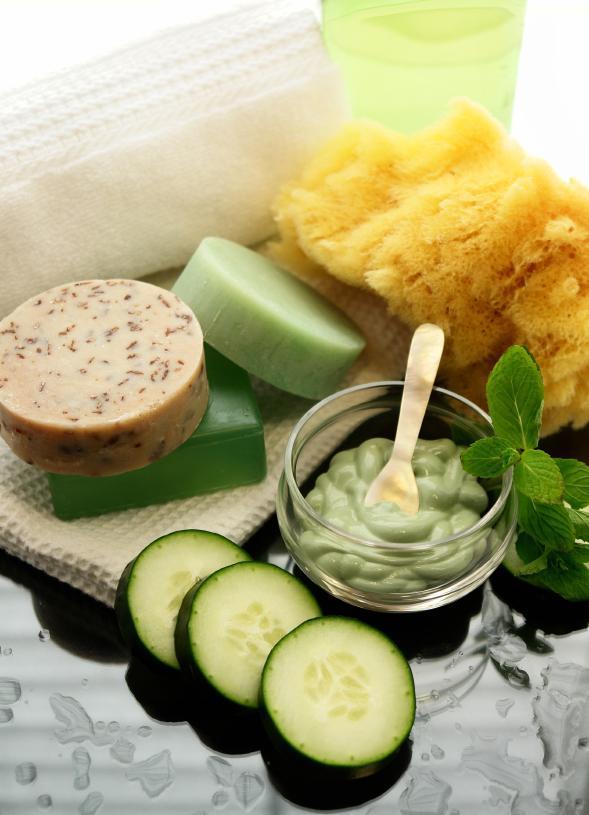 How To Remove Moustache Stains With Home Remedies - Cucumber and apple vinegar