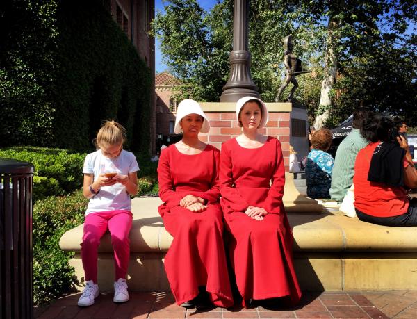 DIY Handmaid's Tale Costume for Halloween - Handmaid's tale dress