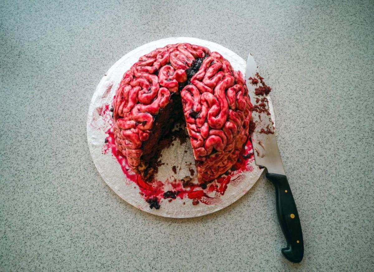 How to Make a Brain Cake for Halloween
